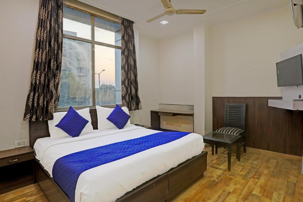 Hotel Grand Tushar - Ghaziabad Railway Station Luaran gambar